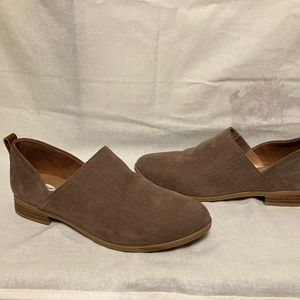 Dr. Scholl’s Ruler Shootie size 6 in Taupe